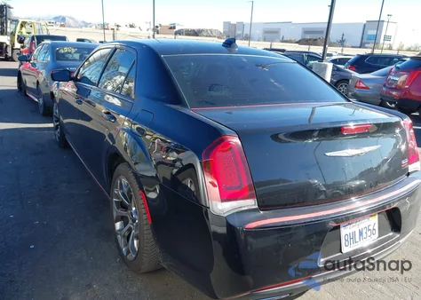 2018 Chrysler 300 Touring из США, поврежденный, VIN 2C3CCAAG6JH265190